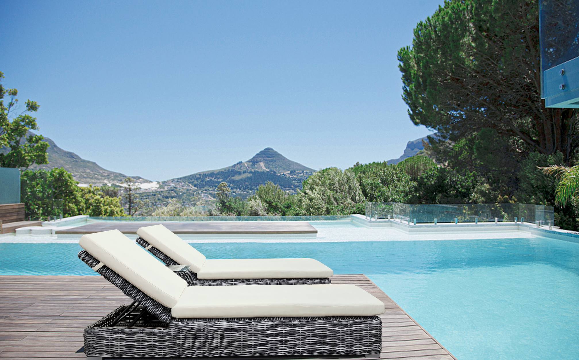 Sun Loungers Espreguiçadeiras do sol