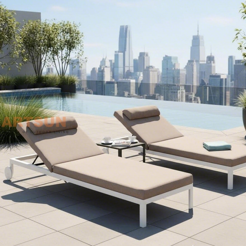 Espreguiçadeira exterior de alumínio de luxo com almofada
