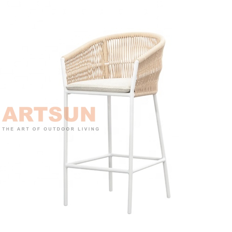 Conjunto de mesa de barra de varanda de corda mais favorável